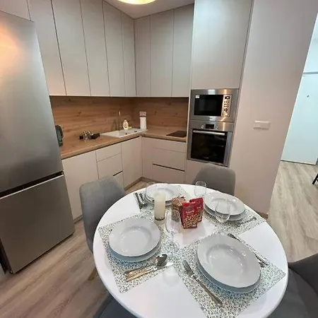 Modern In Nuppu Complex With Free Parking Bratislava